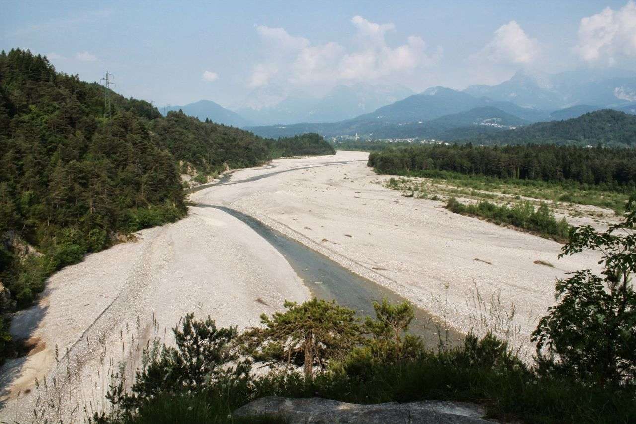 Punto panoramico sul Fiume Tagliamento dalle Fortificazioni del vallo Littorio (Invillino).jpg
